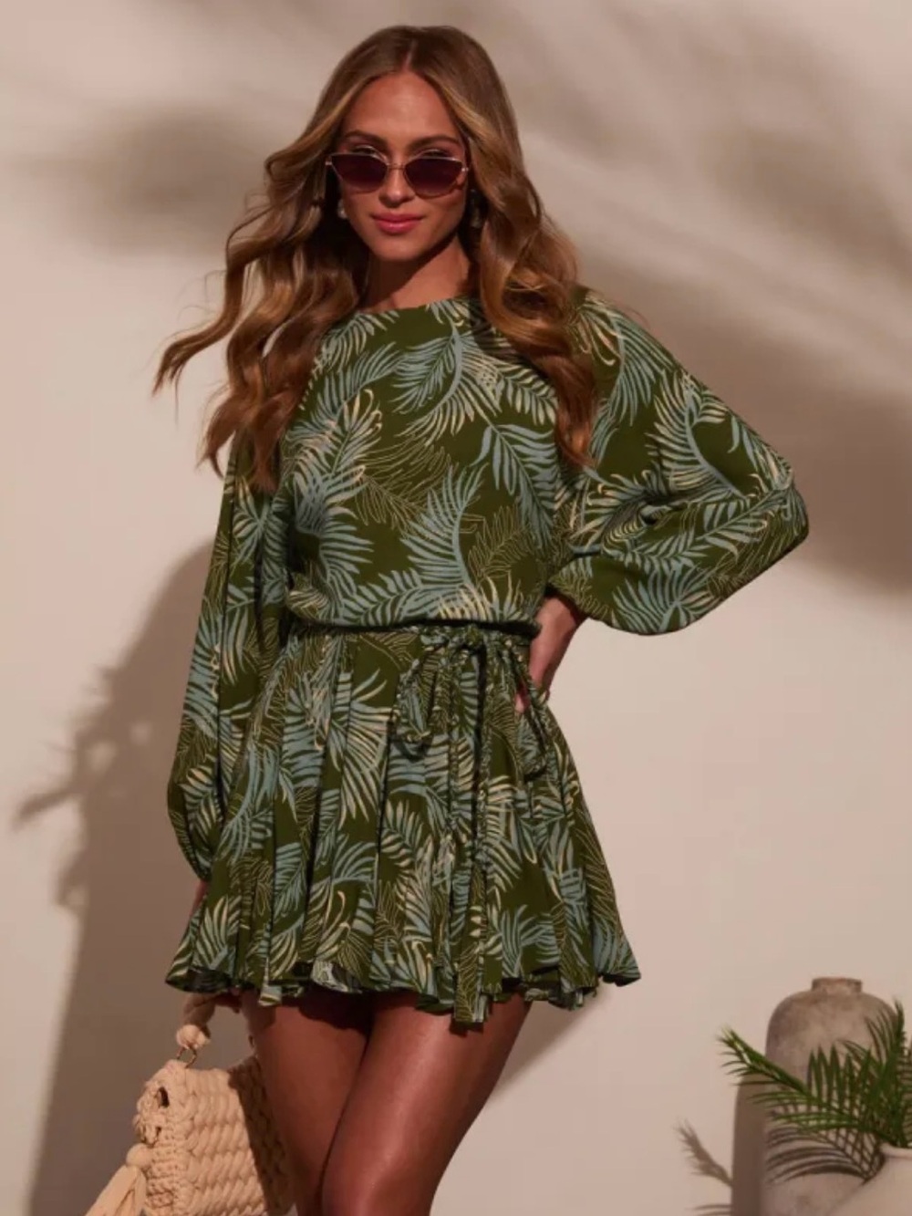 Vici Island Green Leaf-Print Long Sleeve Mini Dress size small
